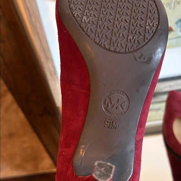 MICHAEL Michael Kors Burgundy Heels - Picture 7 of 10